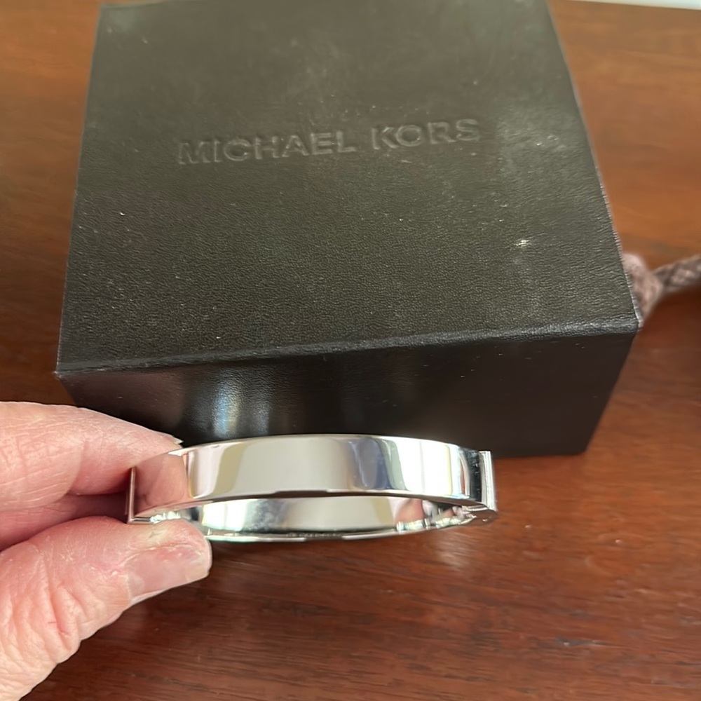 Women’s bangle